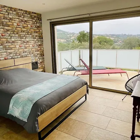 Climatisée Commerces Et D'agosta à Pied Villa Albitreccia